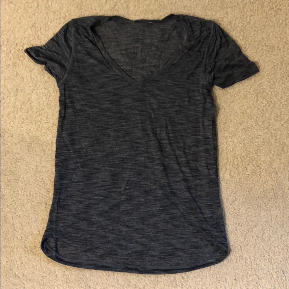 Lulu lemon t shirt dark grey size 6